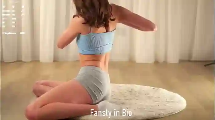 2025/10/29/chaturbate-shanelfun-04-58-49