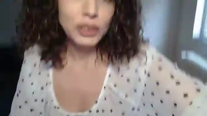 2025/12/12/chaturbate-spoiled__doll-11-23-35