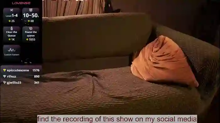 2025/12/12/chaturbate-venus_in_jeans-17-42-56