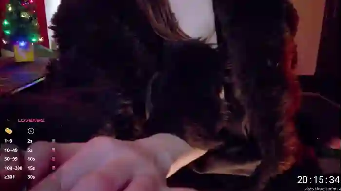 2025/12/12/chaturbate-wyvernwench-14-18-08