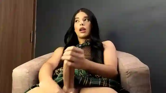 2025/12/12/chaturbate-scarlett_is_here-02-03-22