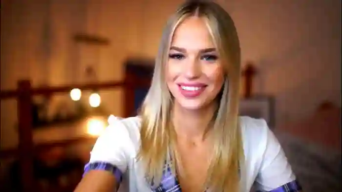 2026/01/03/chaturbate-elister_alison-18-07-01