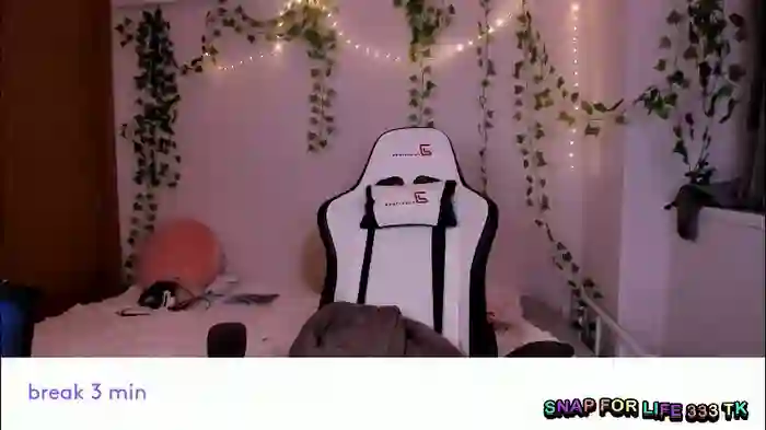 2026/02/02/chaturbate-vivian_qwerty-06-29-45