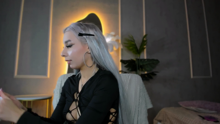 ArielaBlonde