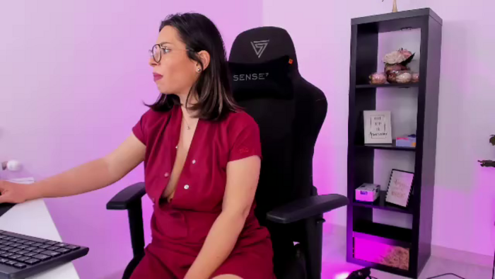 larissa-simson