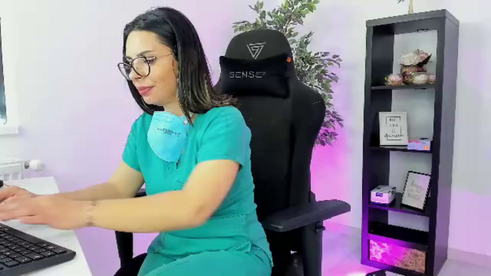 larissa-simson