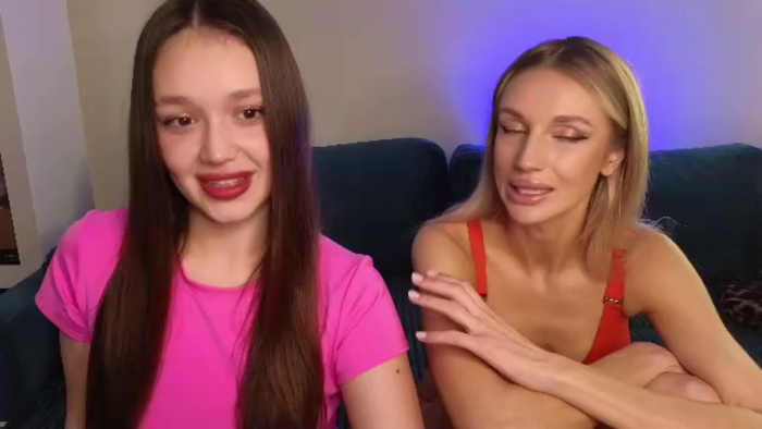 megan-and-vanessa
