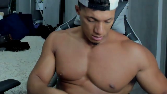 mat-strong