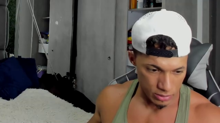 mat-strong