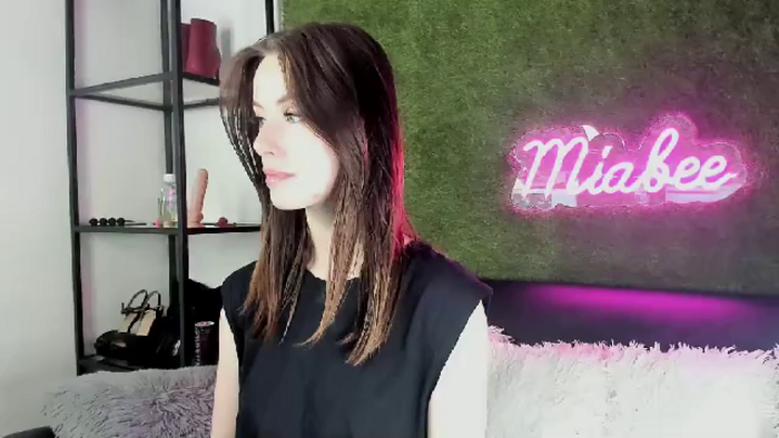 mia-bee