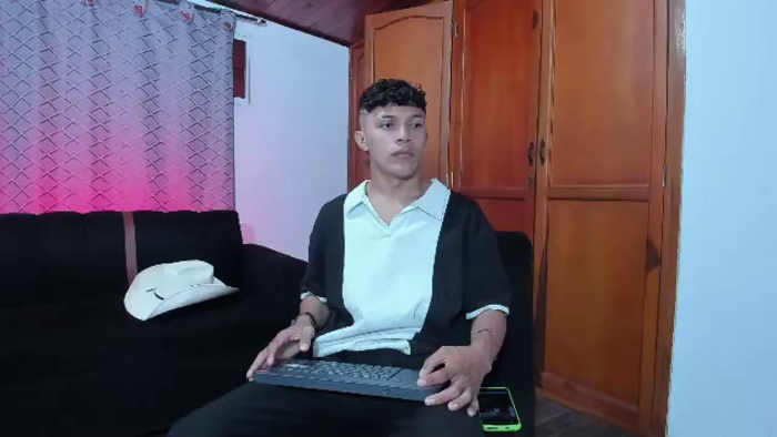 lucas-luxx