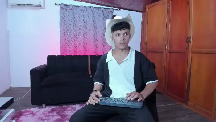 lucas-luxx