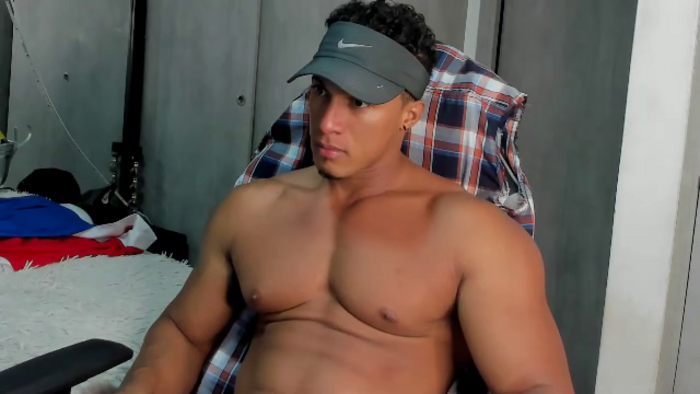 mat-strong