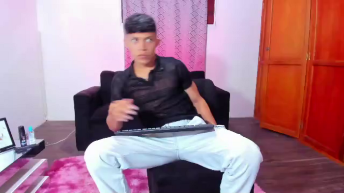 lucas-luxx