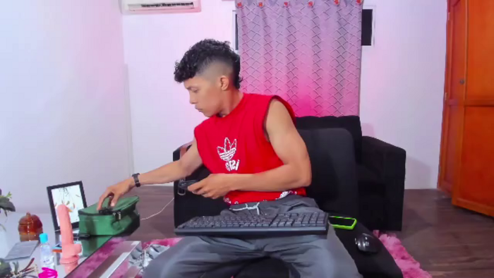 lucas-luxx