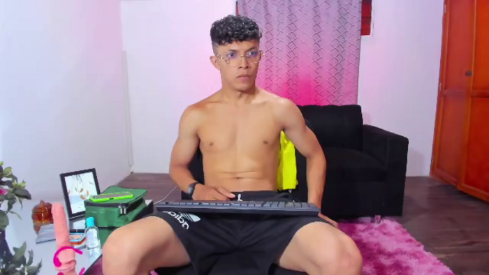 lucas-luxx