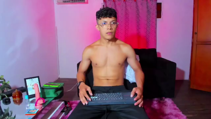 lucas-luxx