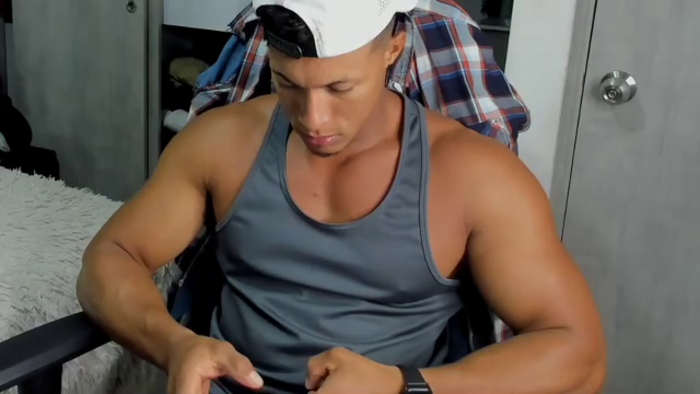 mat-strong