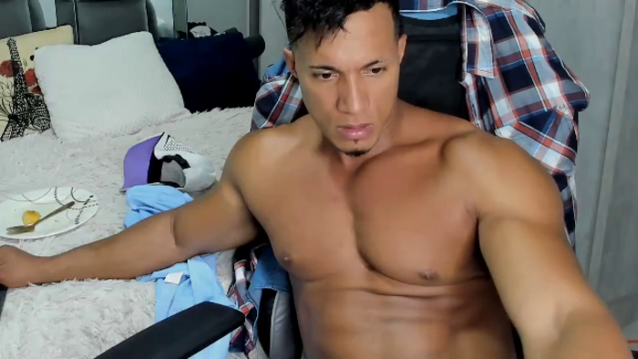 mat-strong