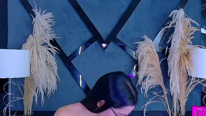 kylie-whitee