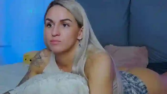 2025/05/05/flirt4free-kira-mae-07-38-53