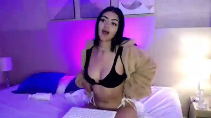 2025/05/05/flirt4free-mia-heath-14-33-09