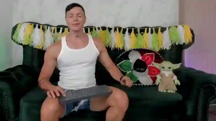 2025/05/05/flirt4free-ken-zaenz-22-38-08
