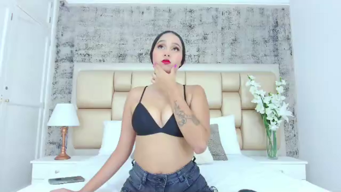mia-harrys