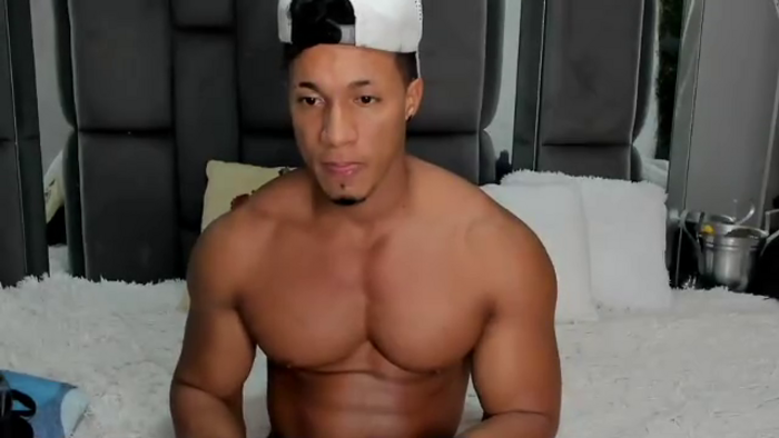 mat-strong