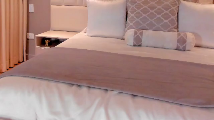 megan-hilton