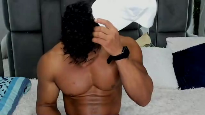 mat-strong
