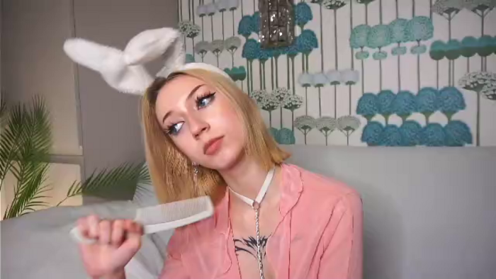 megan-floor