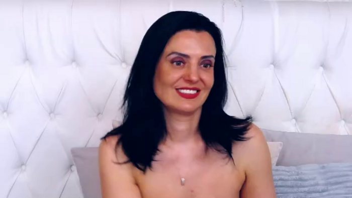 lauren-newton