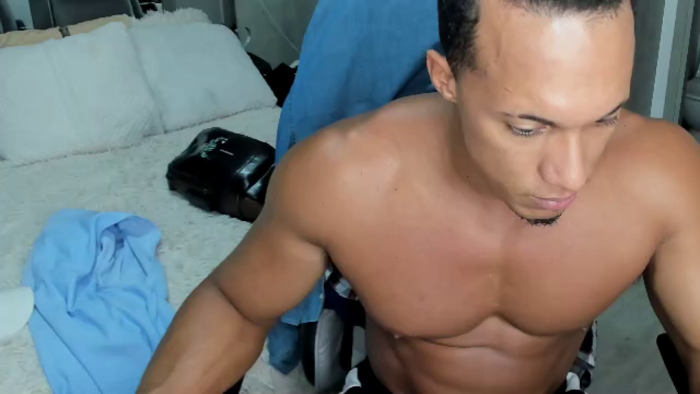 mat-strong