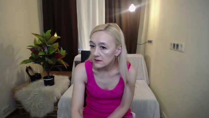 karmen-hiron