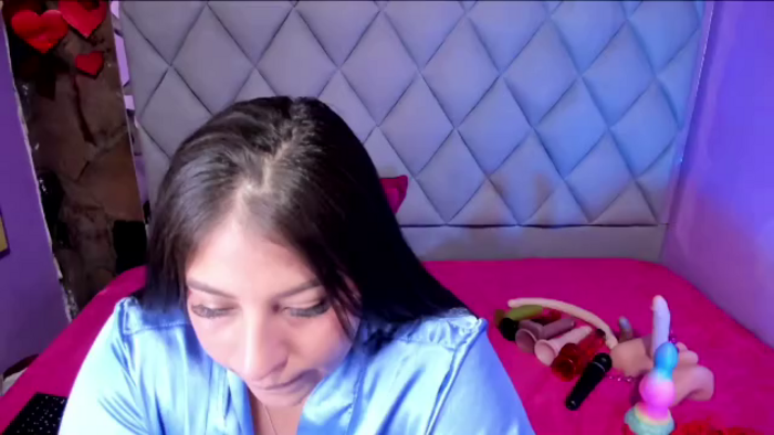luisana-boobs