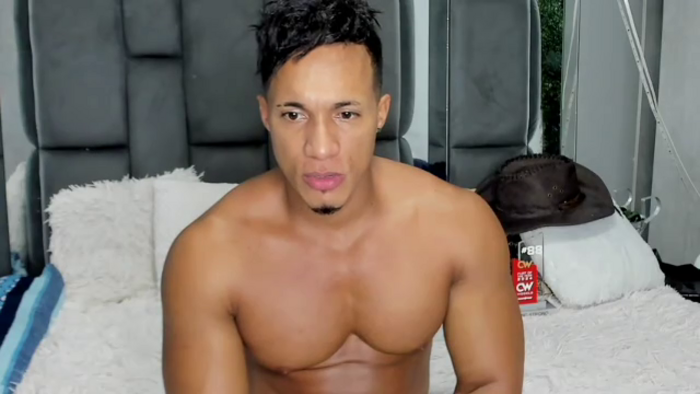 mat-strong
