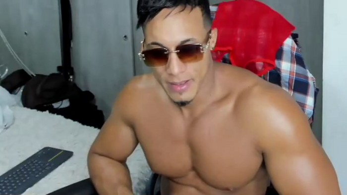 mat-strong