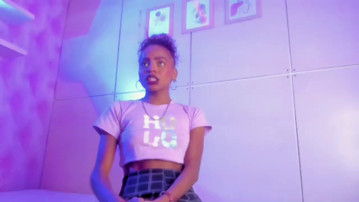 hylari-banks