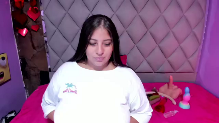 luisana-boobs