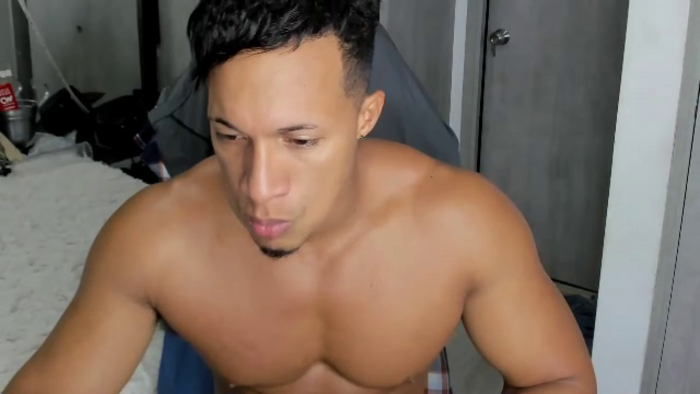 mat-strong