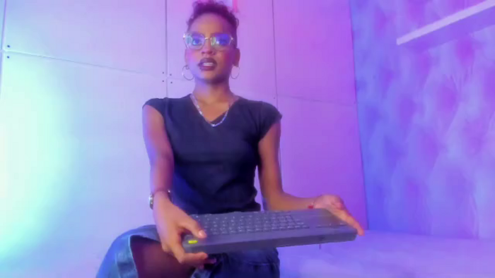 hylari-banks