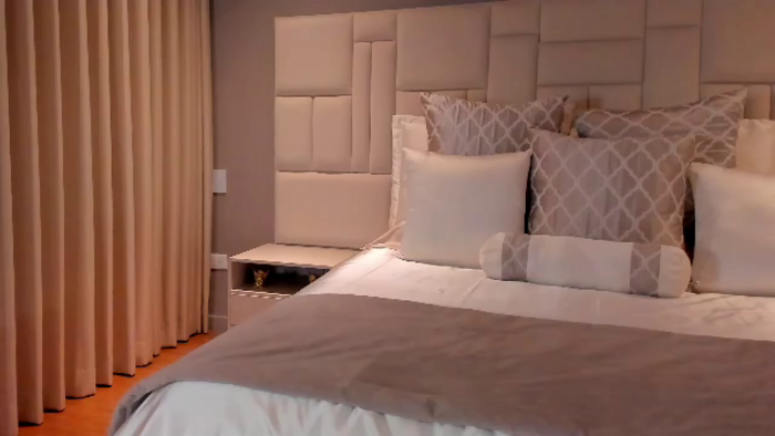 megan-hilton