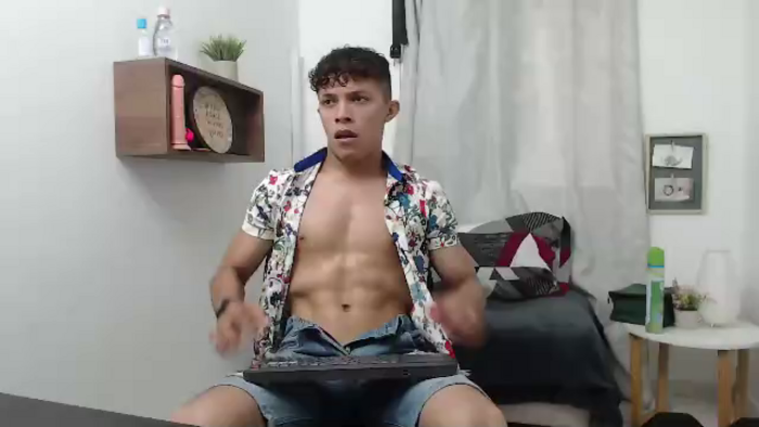 lucas-luxx