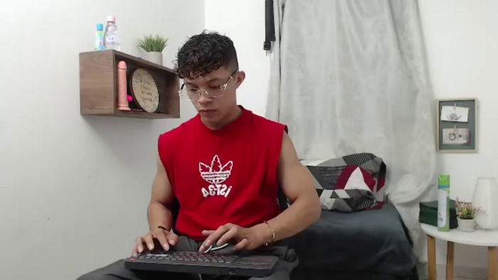 lucas-luxx