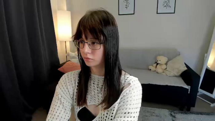 kira-novak