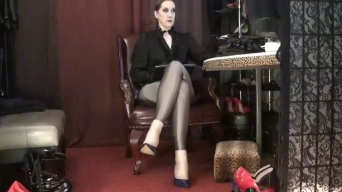 mistress-vivian