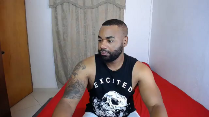 mack-holister
