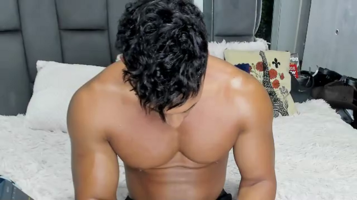 mat-strong