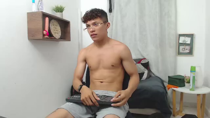 lucas-luxx